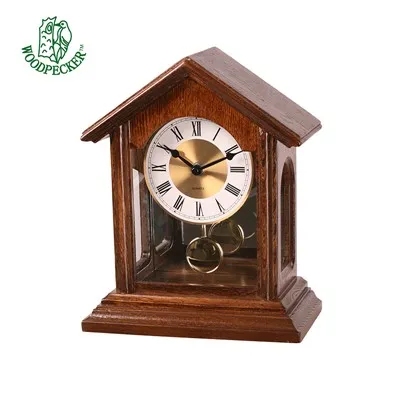 Има ли дървени часовници за камина с функция за две часови зони?